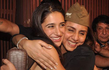 Nargis Fakhri bonds with Ranbir Kapoor's mom